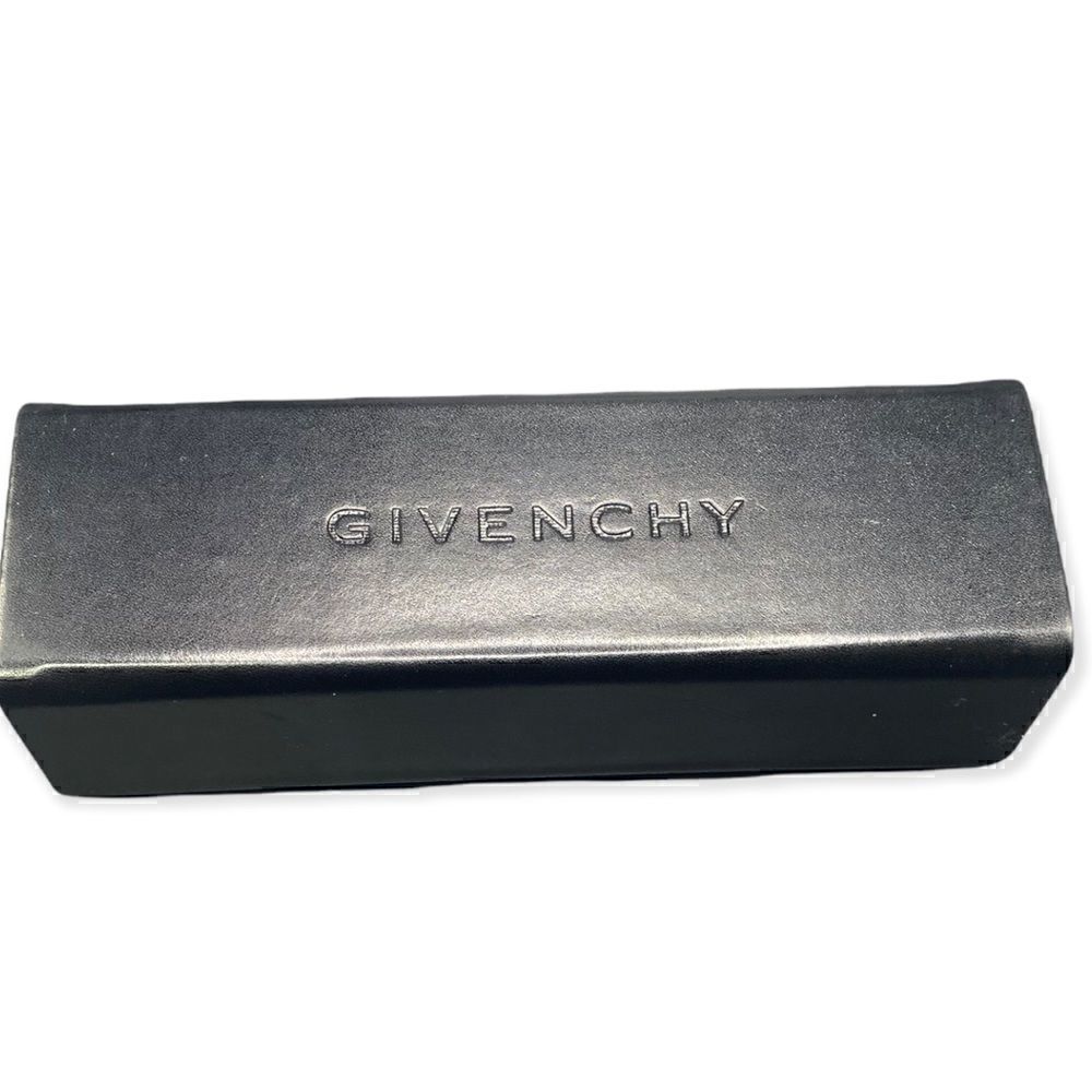 Givenchy fold over close rectangular eyeglass case preowned